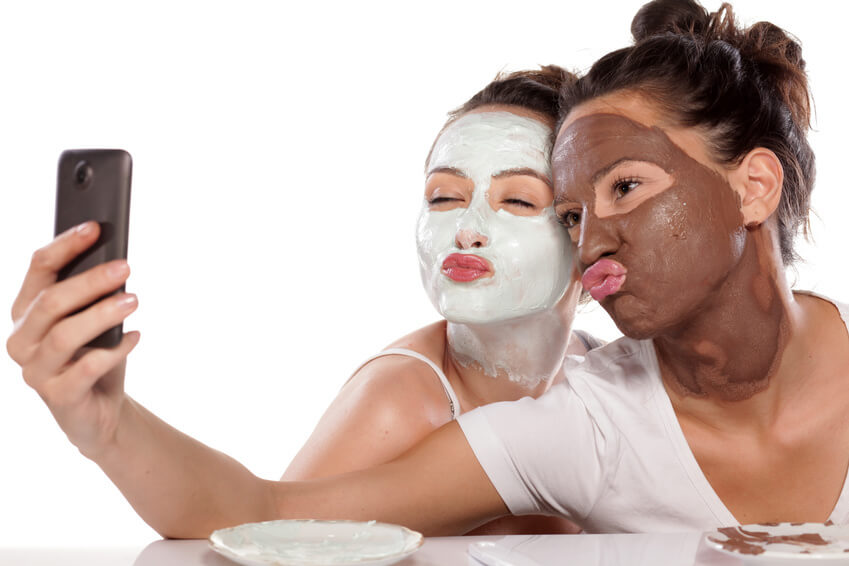 Beauty Lounge Treatment für jugendliche Problemhaut im Düsseldorfer Kosmetikinstitut an der Königsallee 80 Beauty Lounge Treatment für jugendliche Problemhaut im Düsseldorfer Kosmetikinstitut an der Königsallee 80